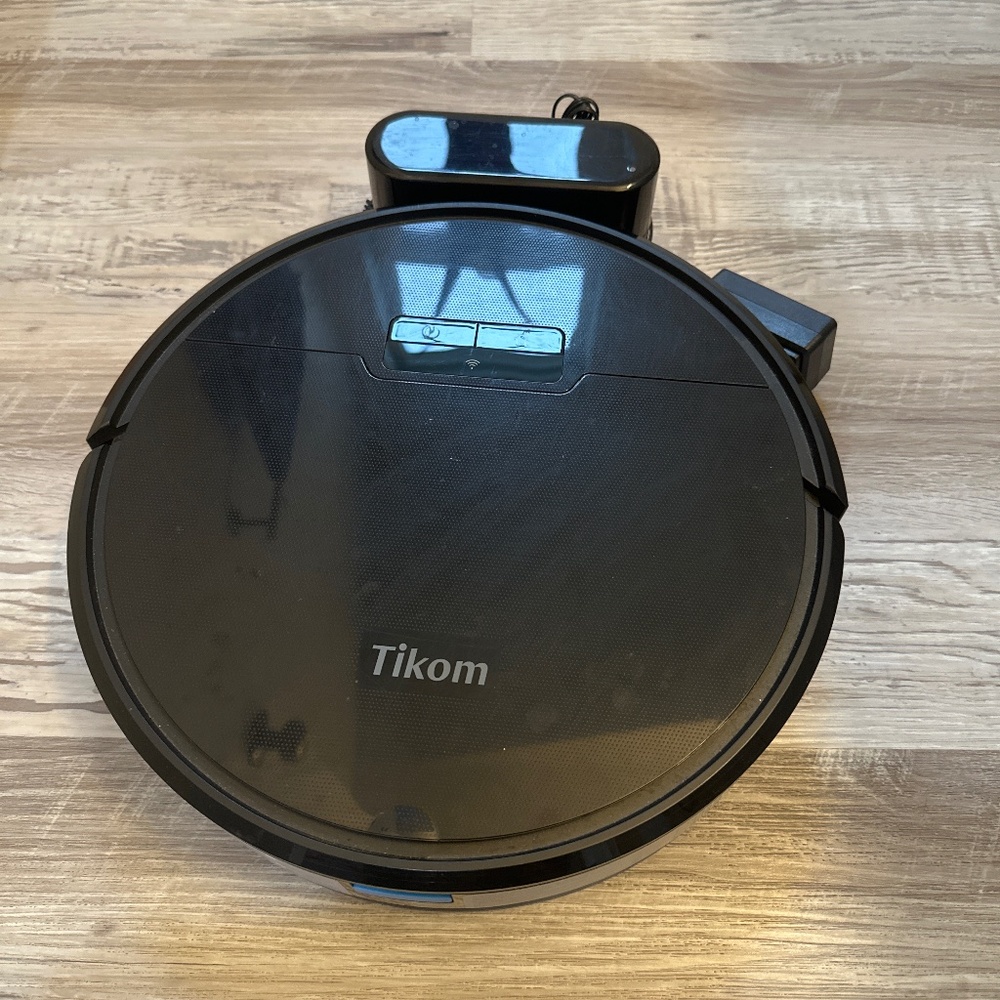 Tikom robot vacuum and mop